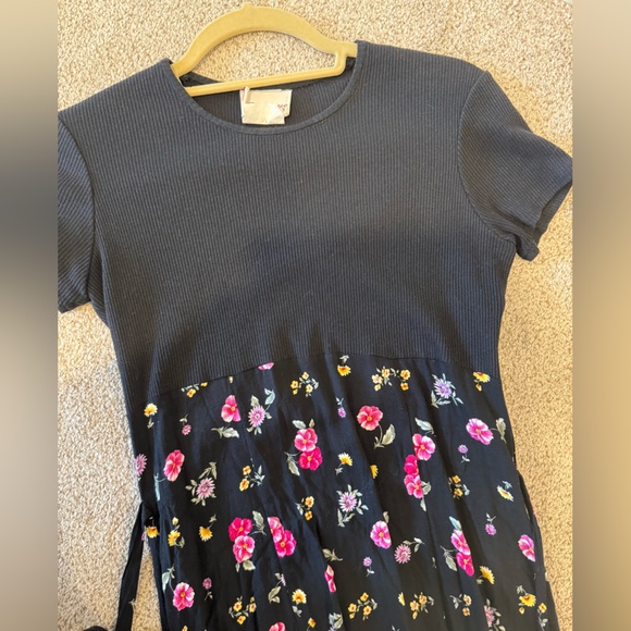 Vintage 90’s Black and Pink Floral Short Sleeve Mini Dress - Picture 6 of 10